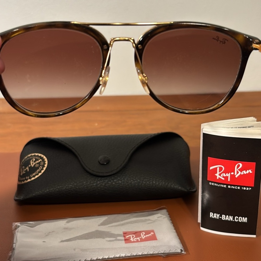 Ray Ban Sunglasses and case